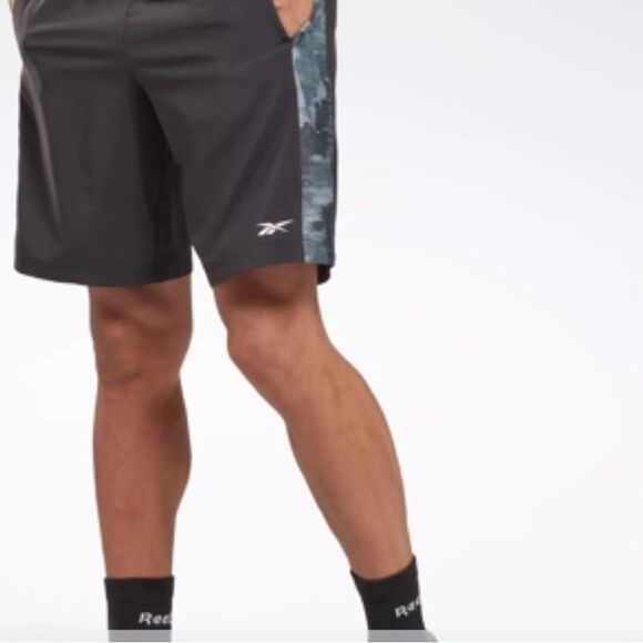 Reebok Training Camo Woven Short Size 2X - Picture 3 of 5